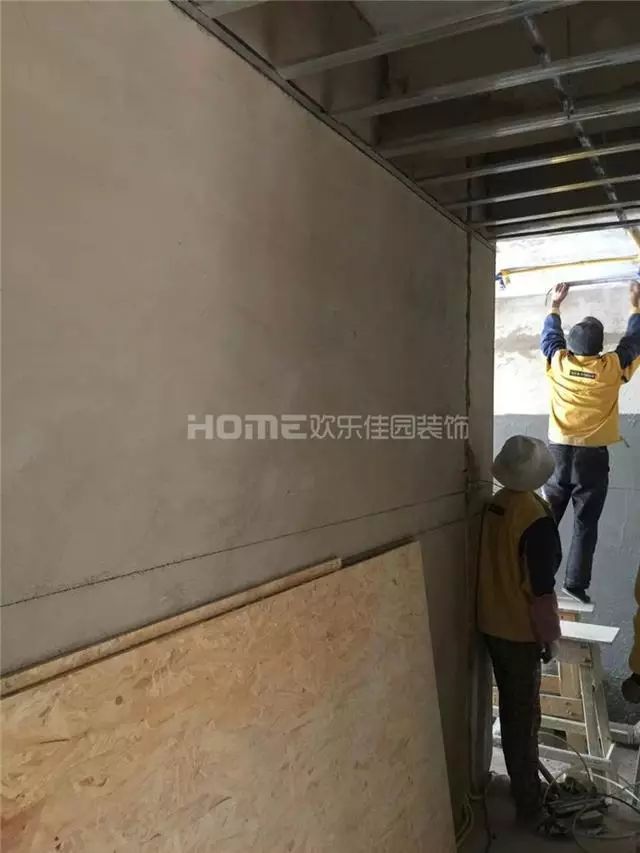 欢乐佳园装饰木作基层开始施工